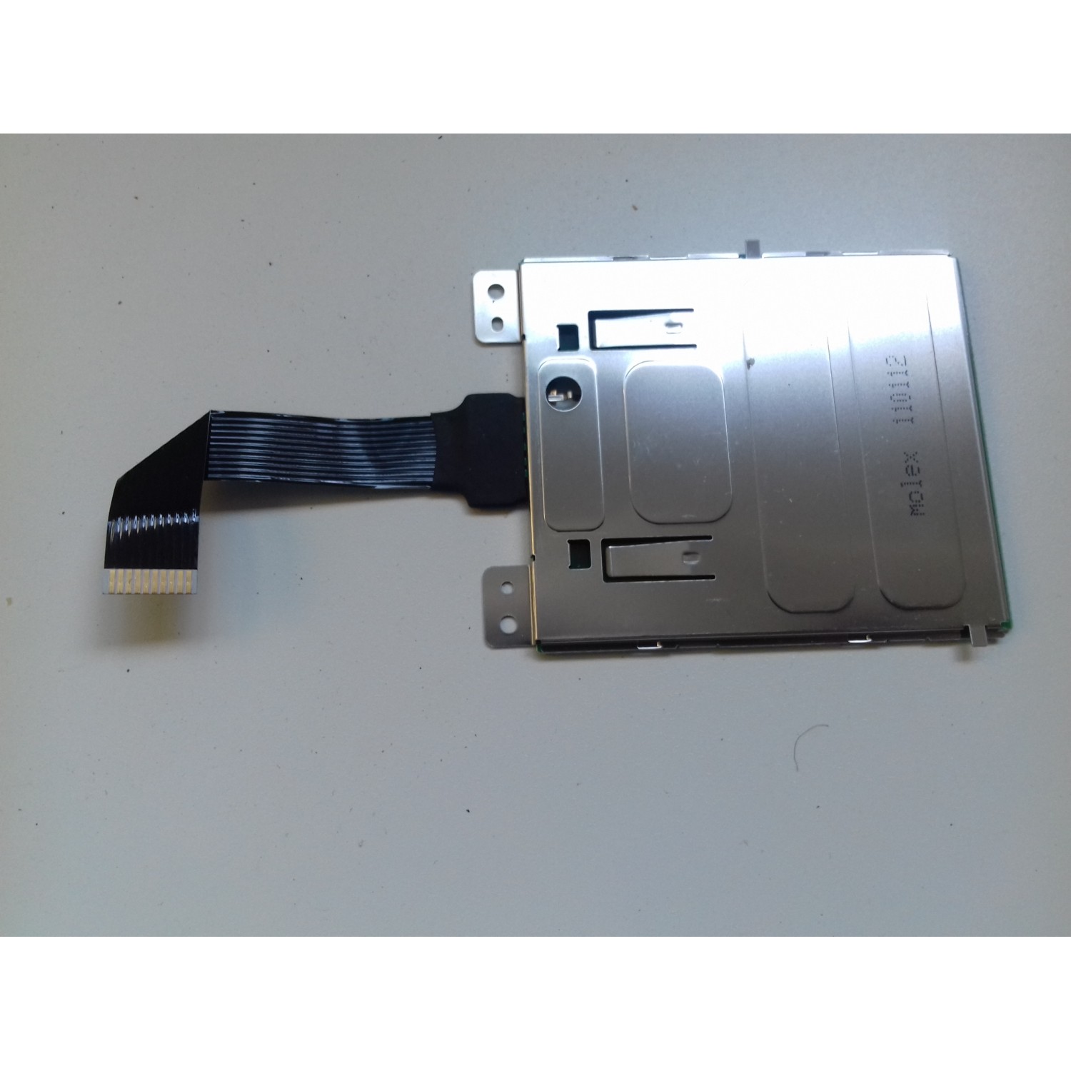 Cititor de card Dell Latitude E4310 (C3T8R)